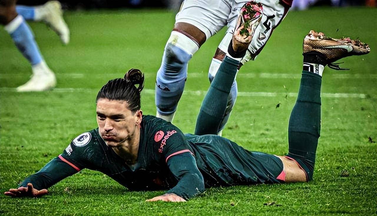 包含莎拉波娃在利物浦比赛中重要助攻，领先优势明显引发热议！气势如虹延续的词条